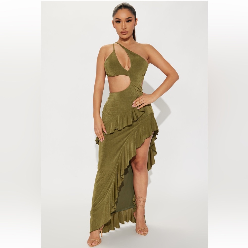 Green Madi dress with ruffles!
